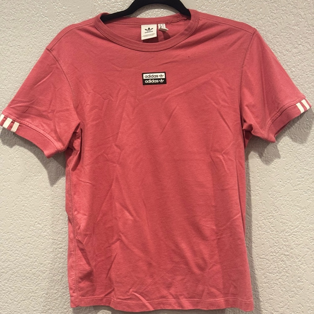 Adidas Original RYV Tshirt in pink size small